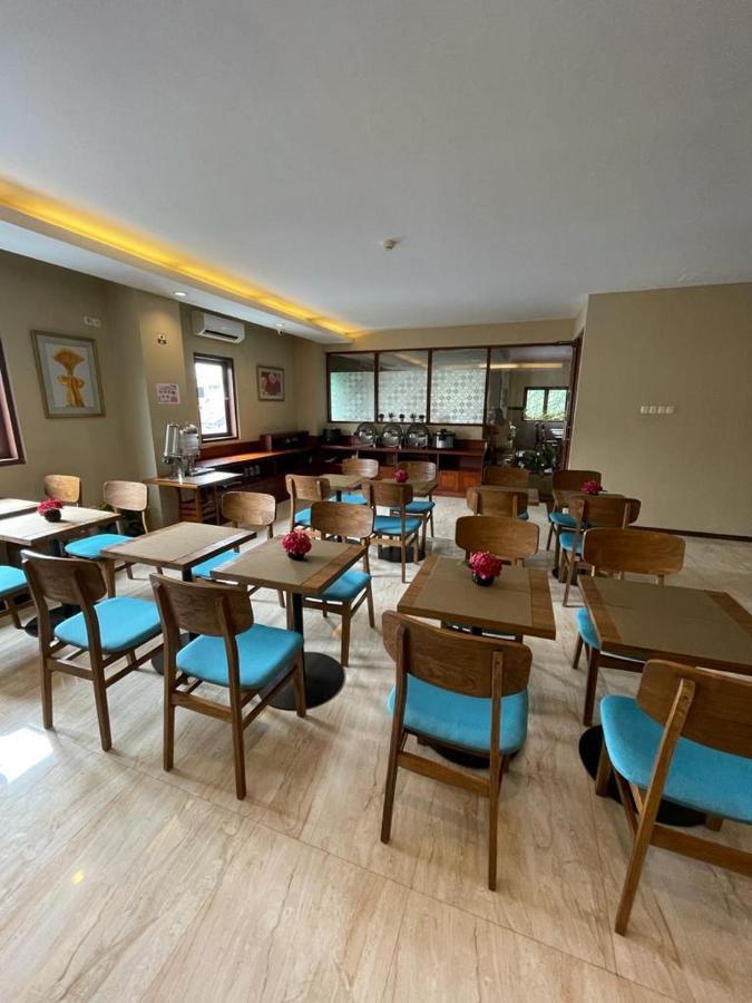 Biz Hotel City Center Ambon Exterior foto