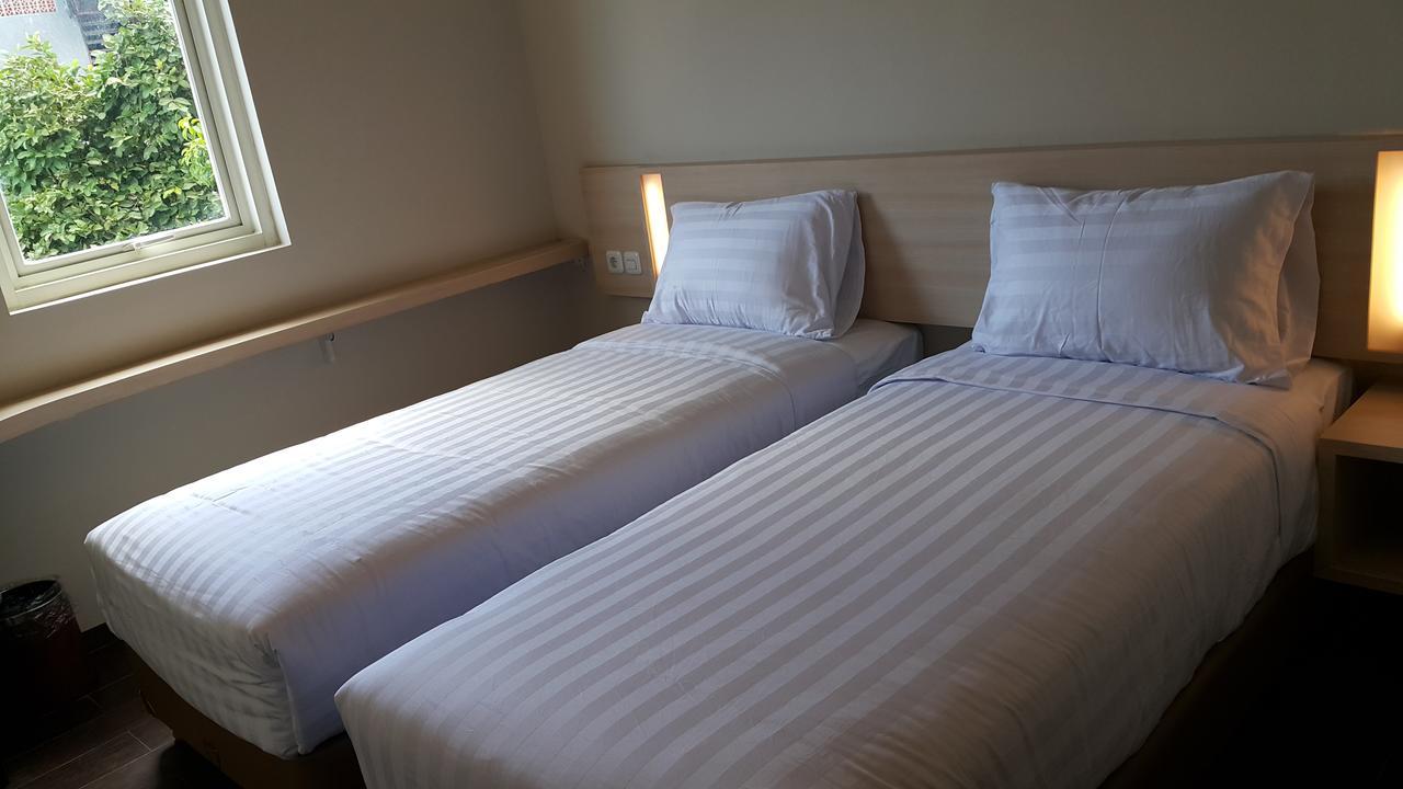 Biz Hotel City Center Ambon Exterior foto